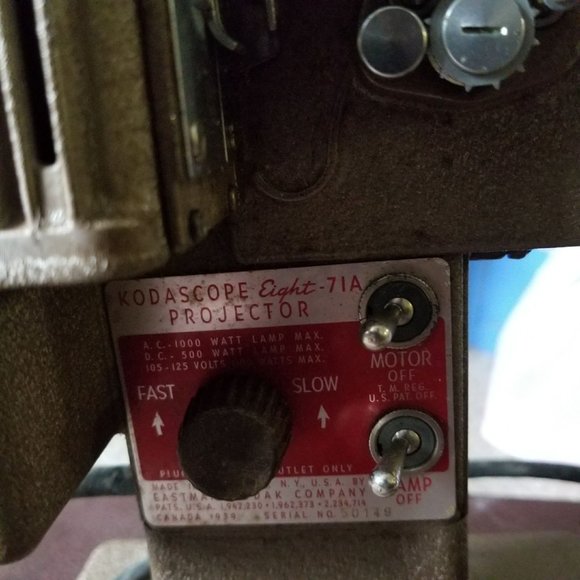 Vintage Kodascope Eight 71a Projector - Picture 4 of 4